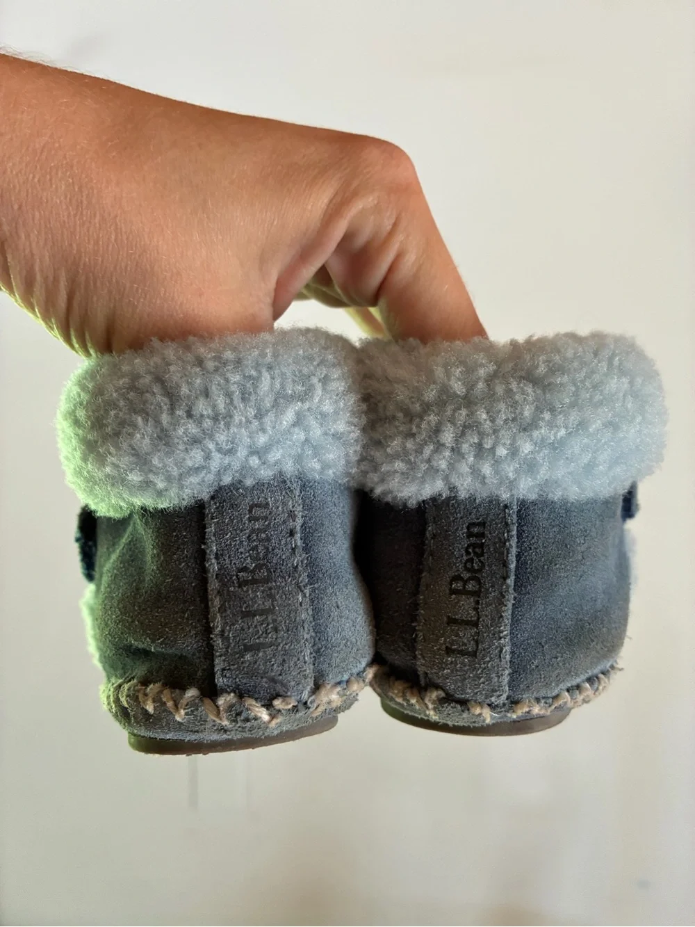 L L Bean Toddler’s Wicked Good slippers size 7-8 genuine sheepskin leather